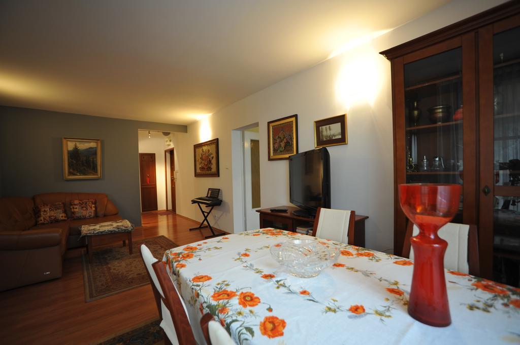 Apartament Tais Wrocław Buitenkant foto