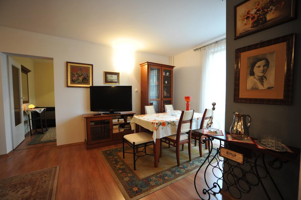 Apartament Tais Wrocław Buitenkant foto